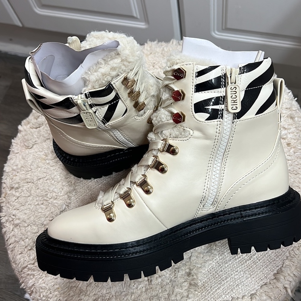 Circus By Sam Eldeman - image 2